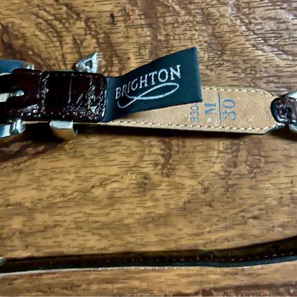 Brighton • Medium (30) • Brown Leather • Silver Buckle • Dangle Heart • Belt - Picture 16 of 16